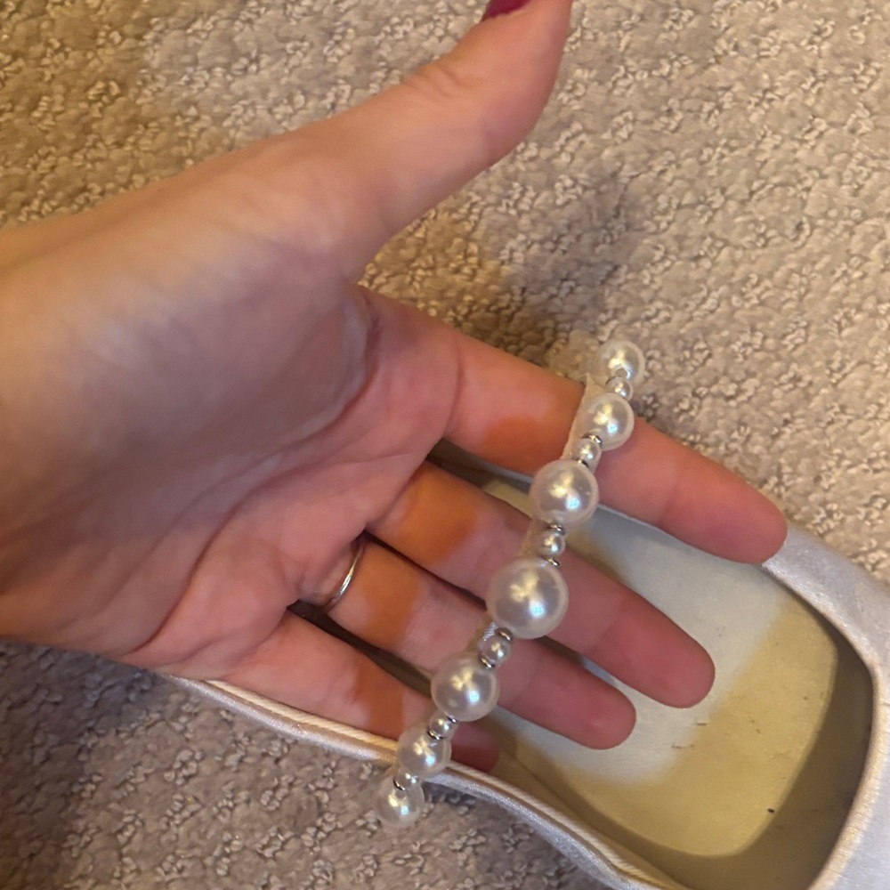 Dolce Vita Cream Pearl Flats - Picture 6 of 10